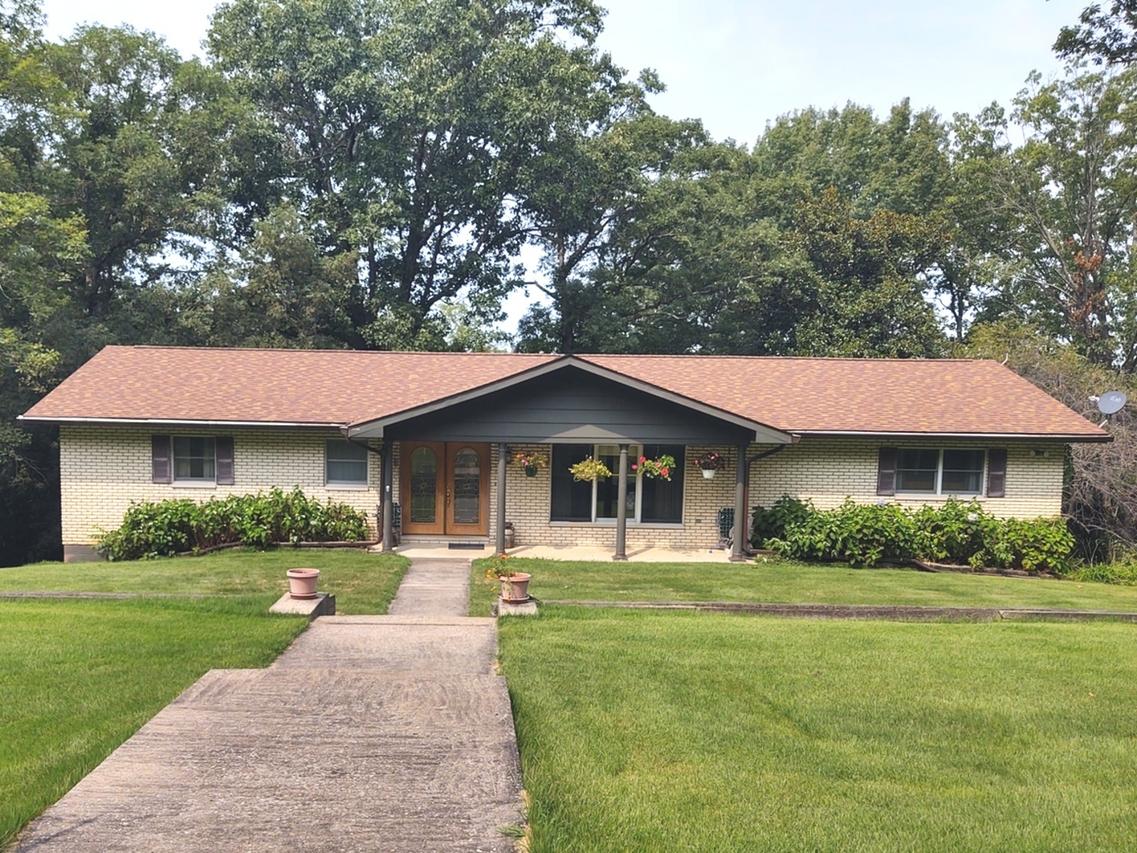 485 Hensley Hills Dr., Vienna, IL 62995