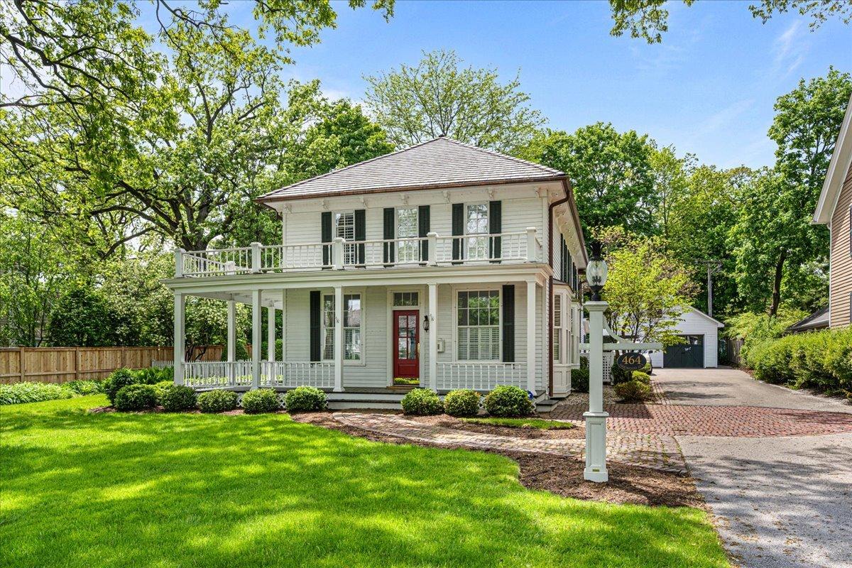 464 Oakwood Ave., Lake Forest, IL 60045