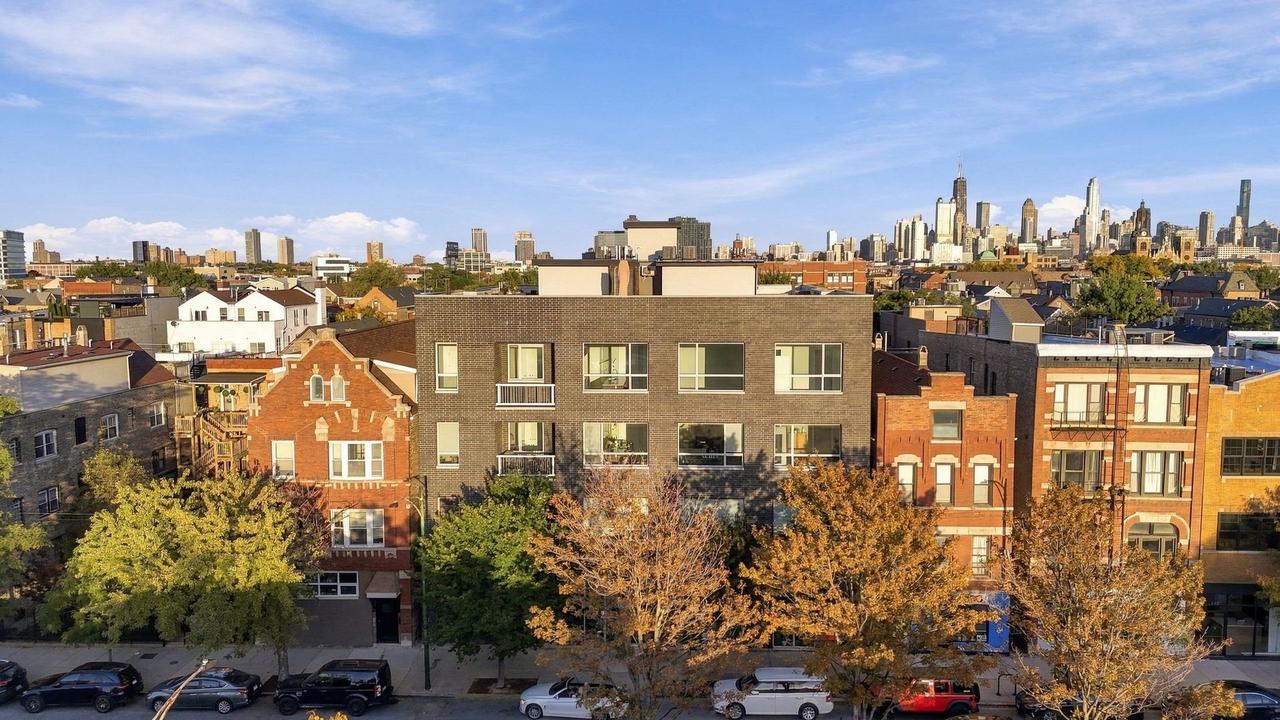 1433 N Ashland Ave. #4W, Chicago, IL 60622