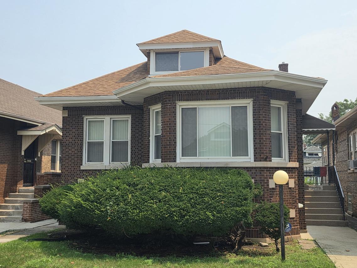 8239 S Carpenter St., Chicago, IL 60620
