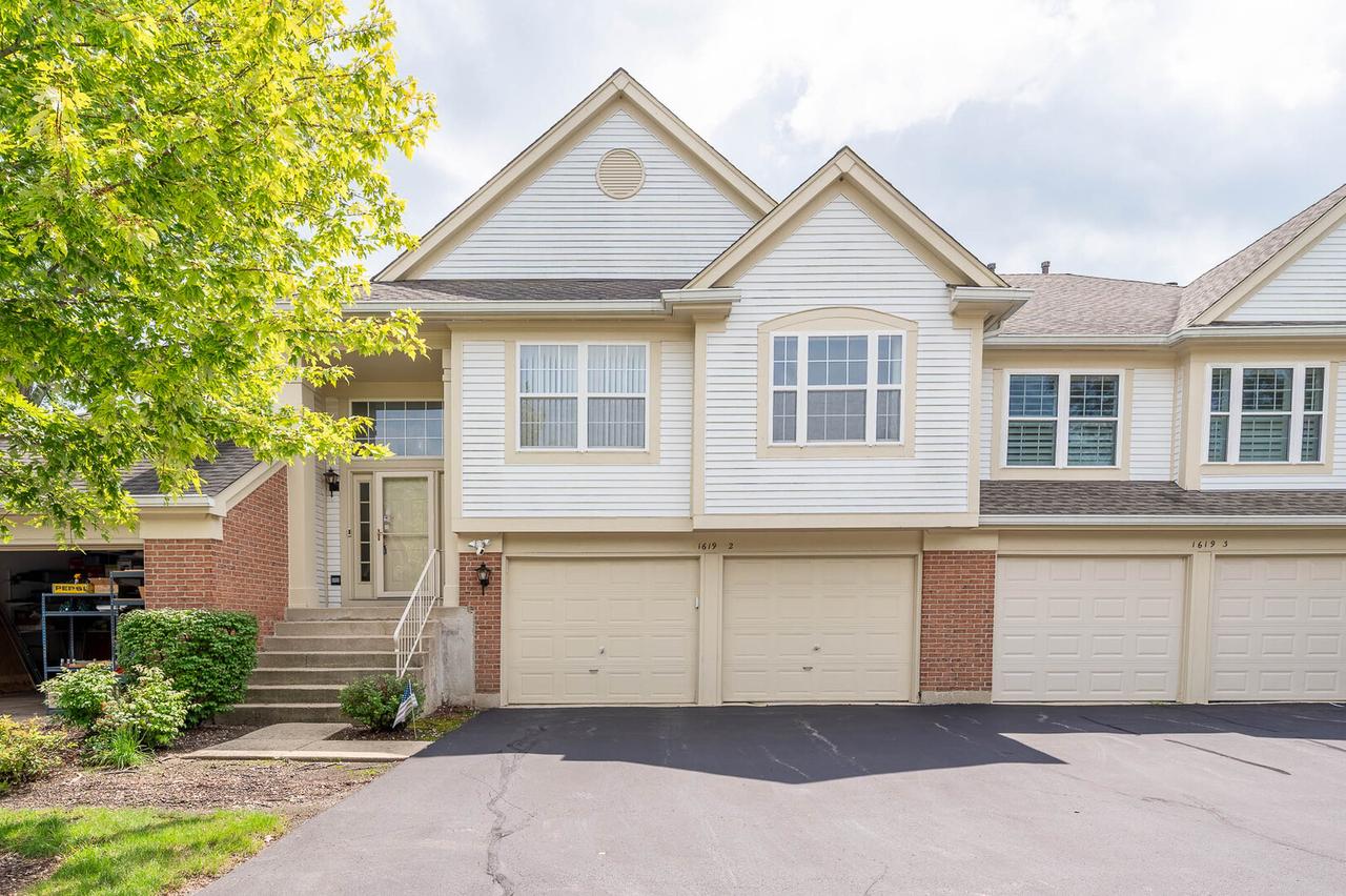1619 Camberley Ct. #2, Bartlett, IL 60103