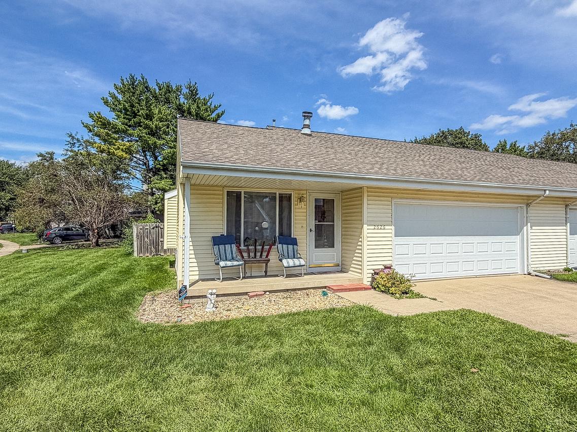 2626 Natalie Dr., Champaign, IL 61822