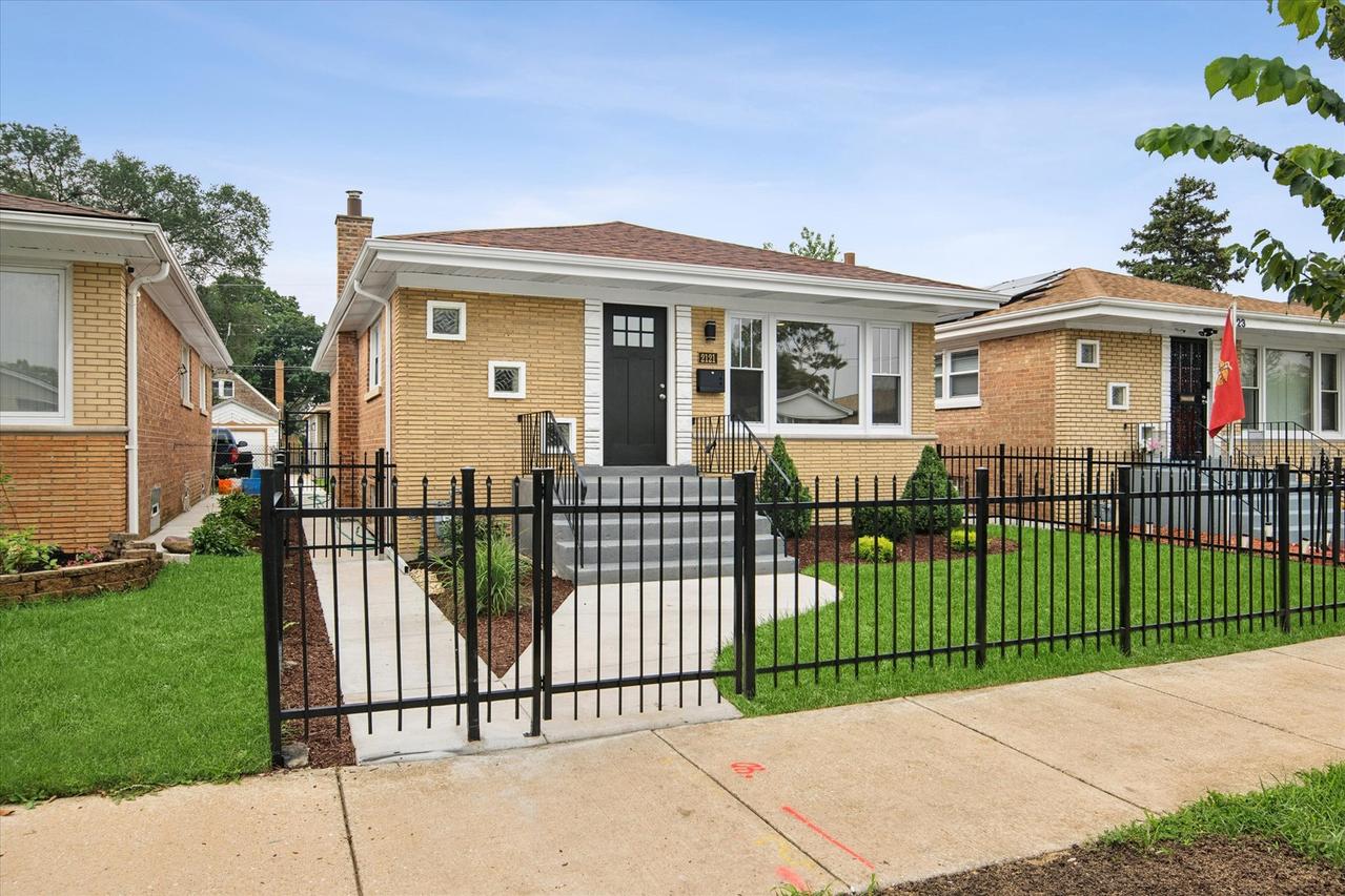 2121 W 71st Pl., Chicago, IL 60636