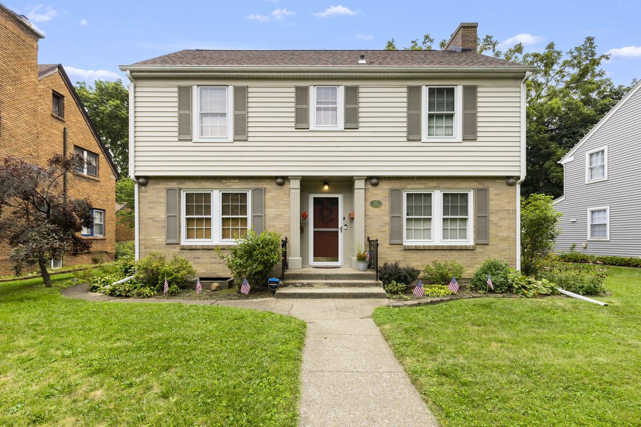 221 N Highland Ave., Rockford, IL 61107