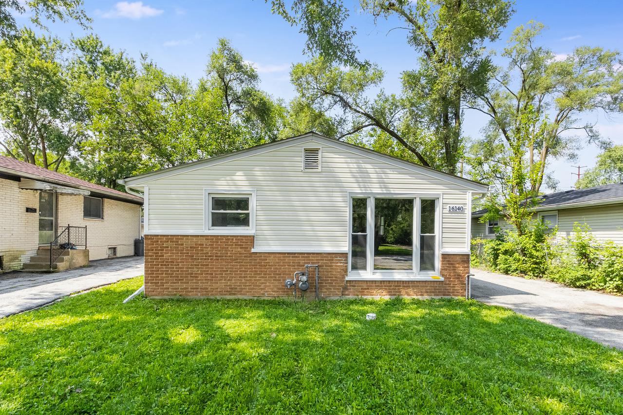 16140 Marshfield Ave., Markham, IL 60428