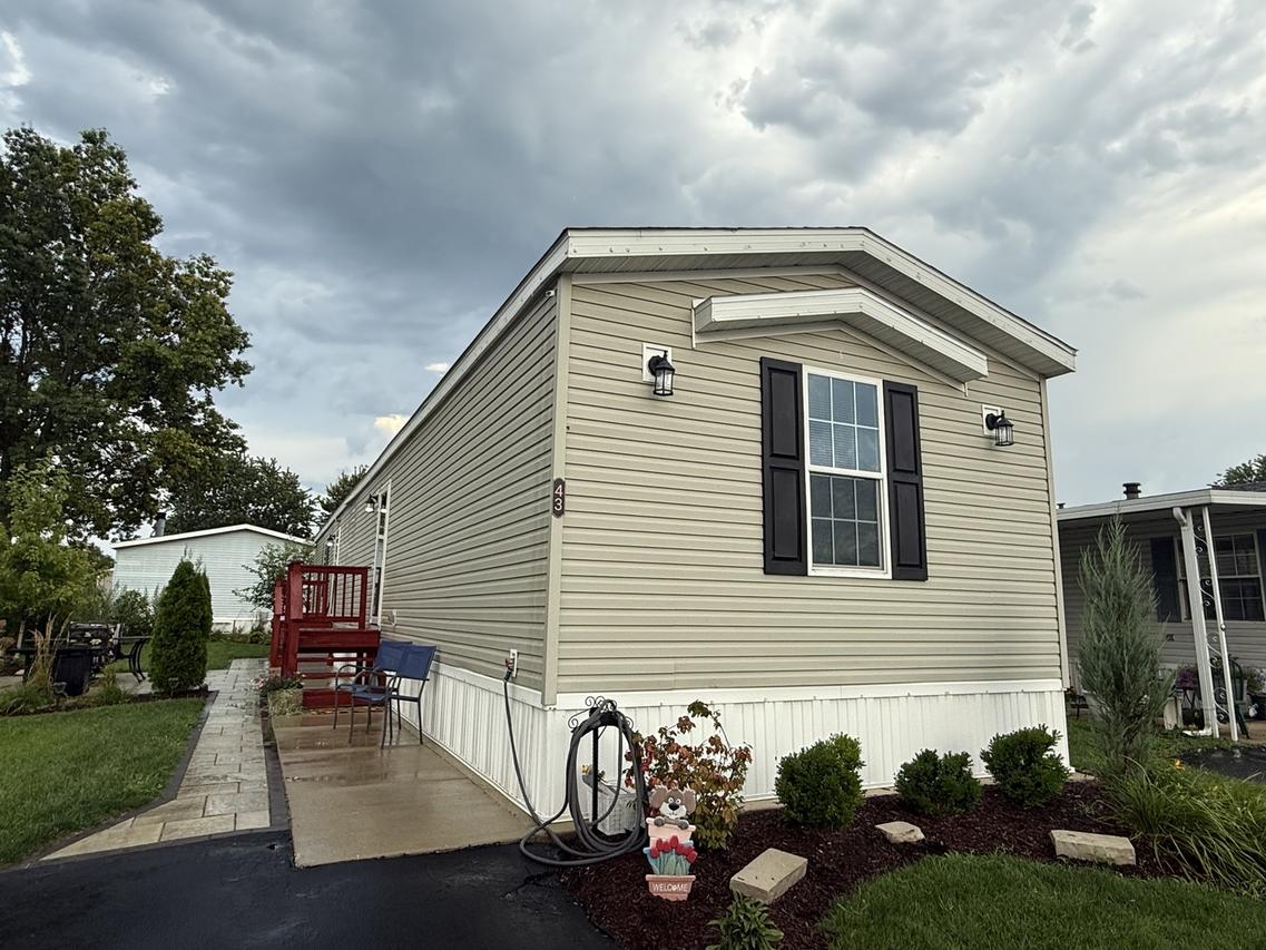 43 Saint Michaels Dr., Bourbonnais, IL 60914