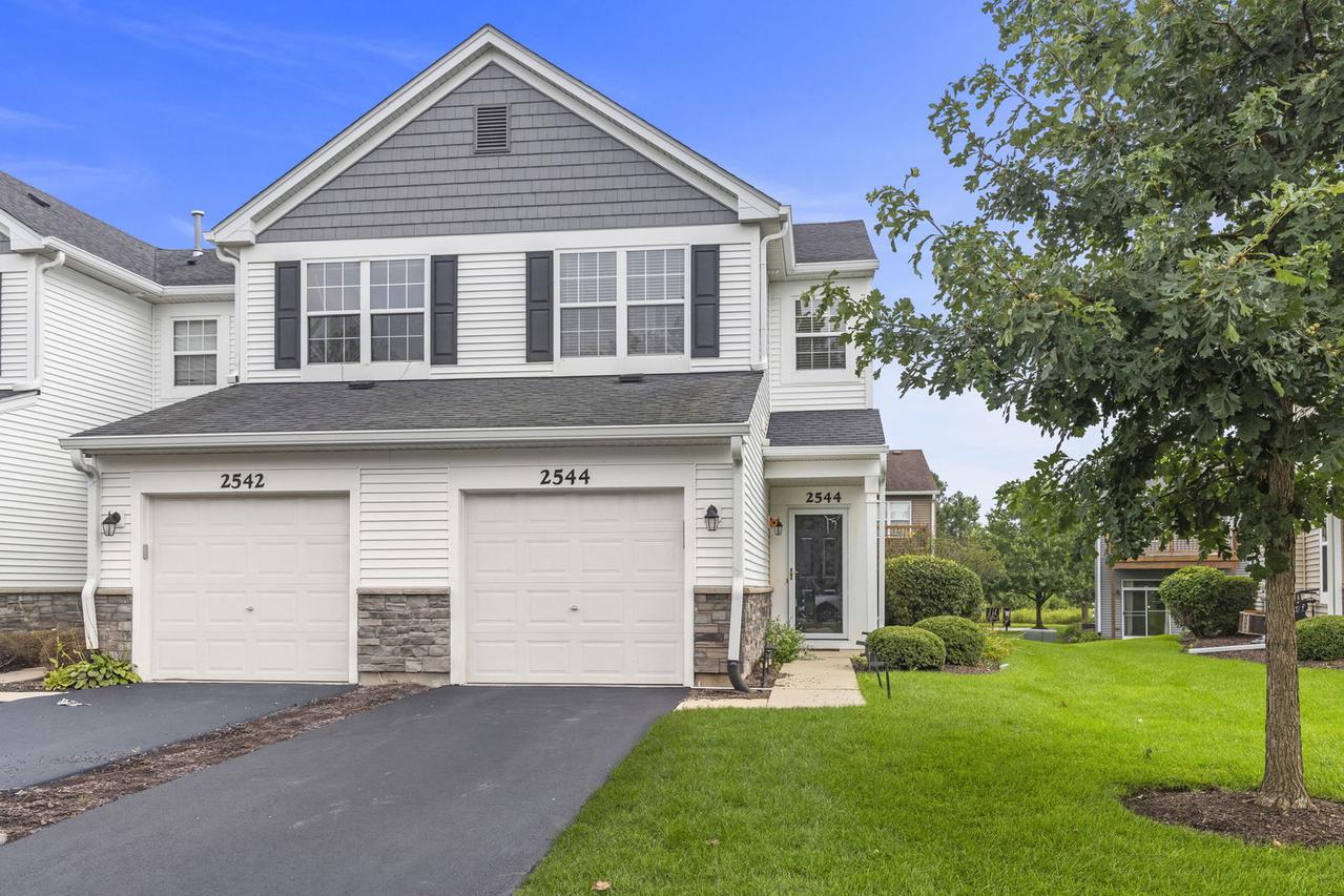 2544 Golf Ridge Cir., Naperville, IL 60563