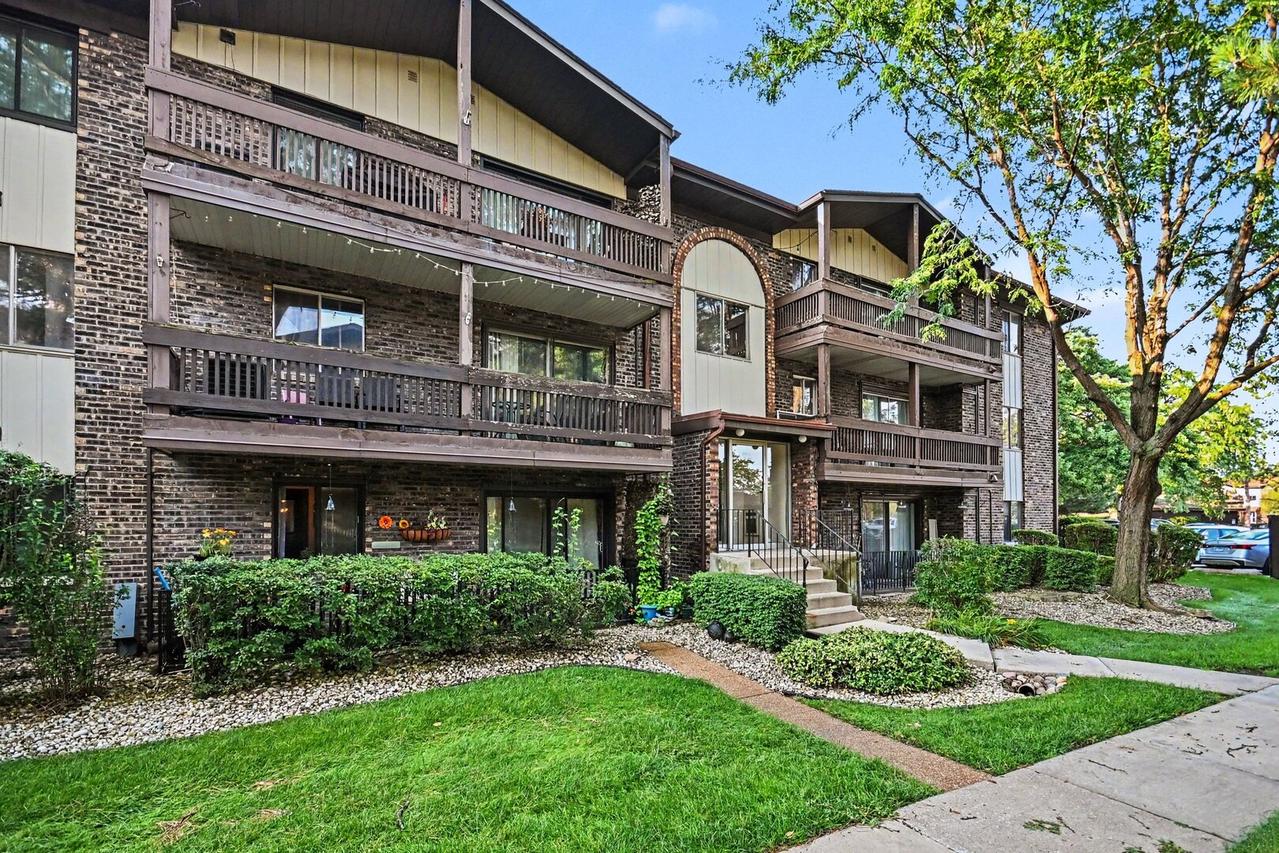 14023 Gail Ln. #408, Crestwood, IL 60418