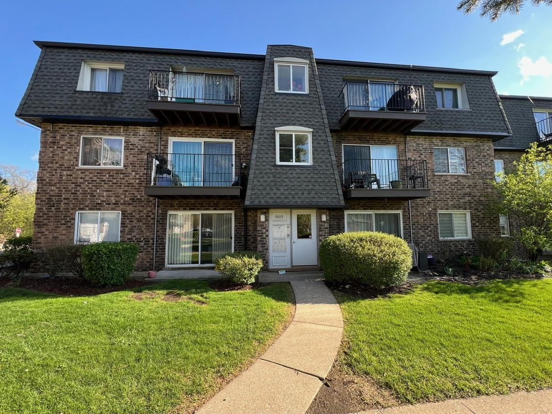 9409 Bay Colony Dr. #1E, Des Plaines, IL 60016