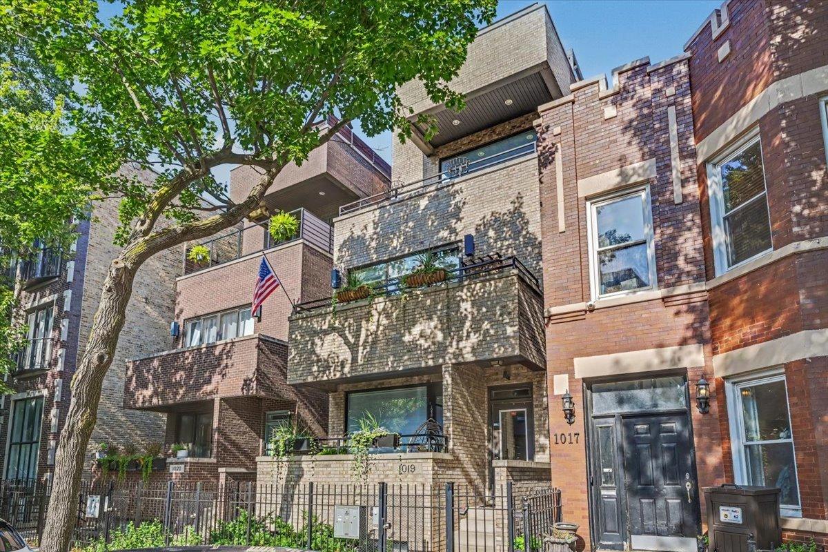 1019 N Marshfield Ave. #2, Chicago, IL 60622