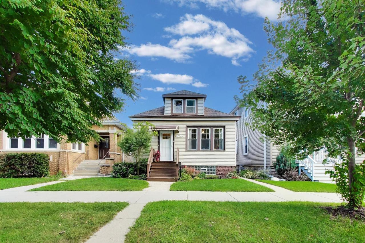 4991 N Kolmar Ave., Chicago, IL 60630