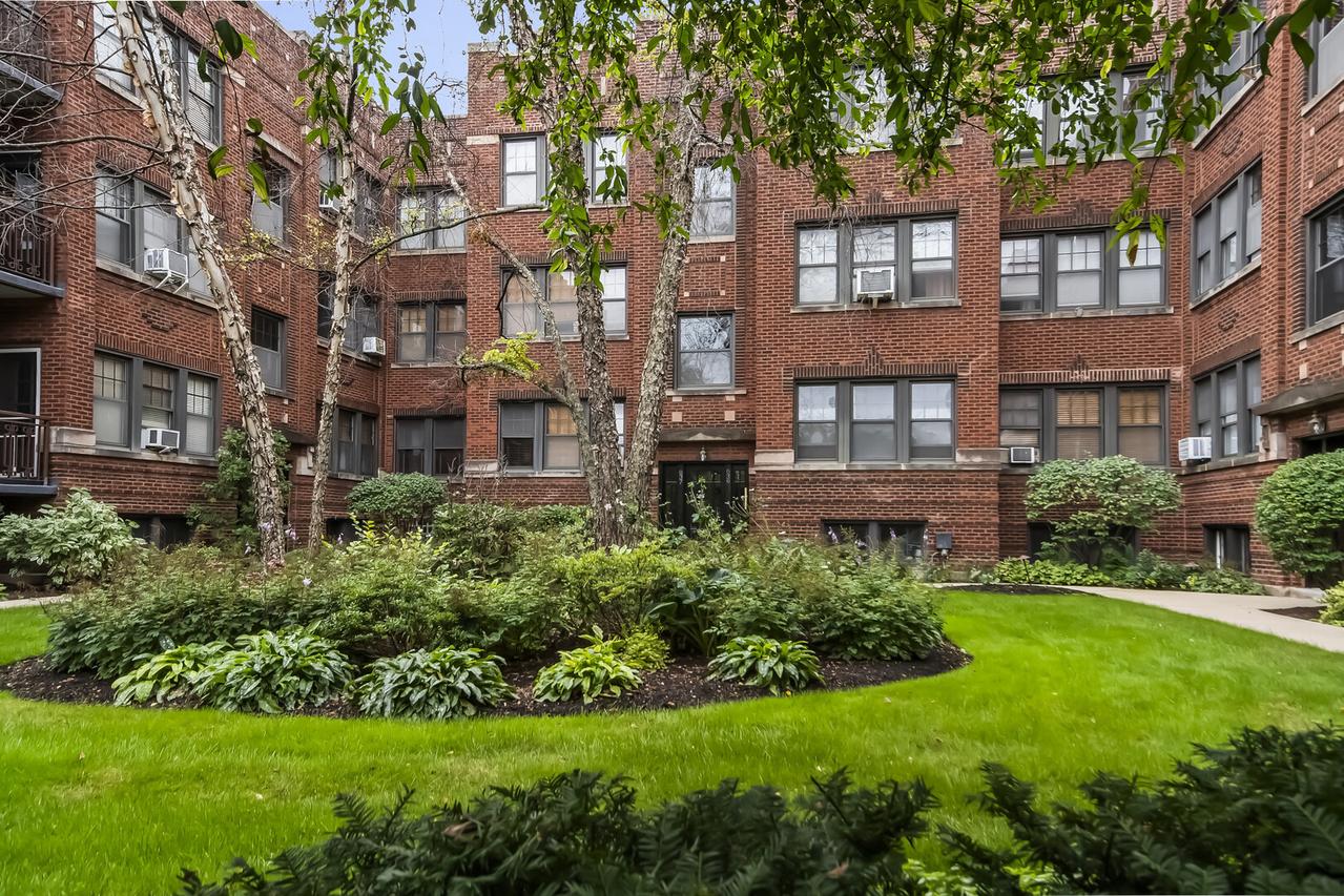 639 Garfield St. #3, Oak Park, IL 60304
