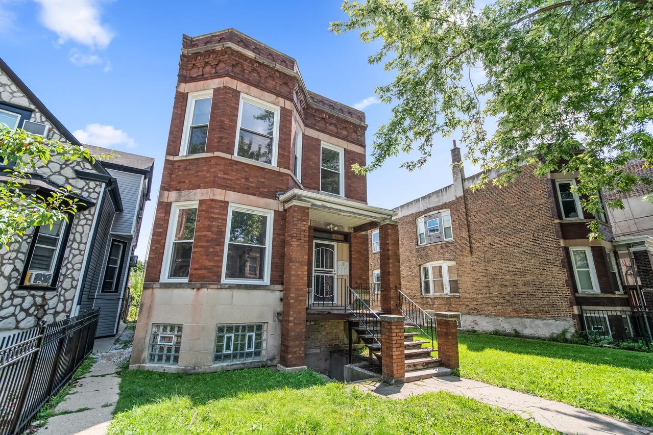6141 S Justine St., Chicago, IL 60636