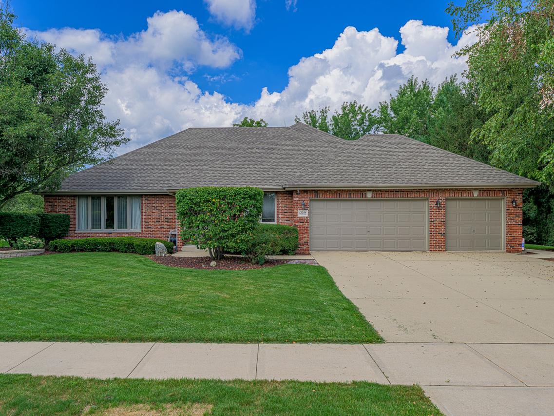 12054 Blackthorne Ridge Dr., Mokena, IL 60448