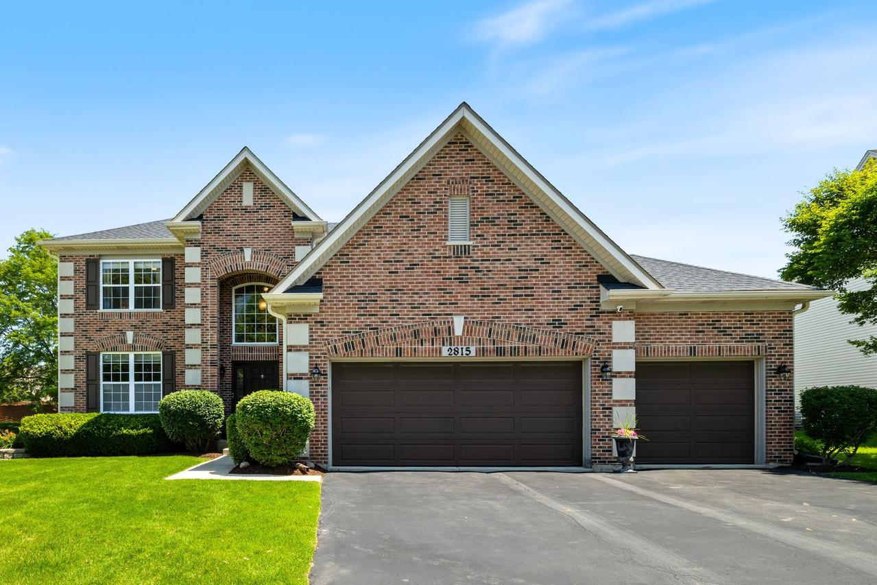 2815 Forest Creek Ln., Naperville, IL 60565