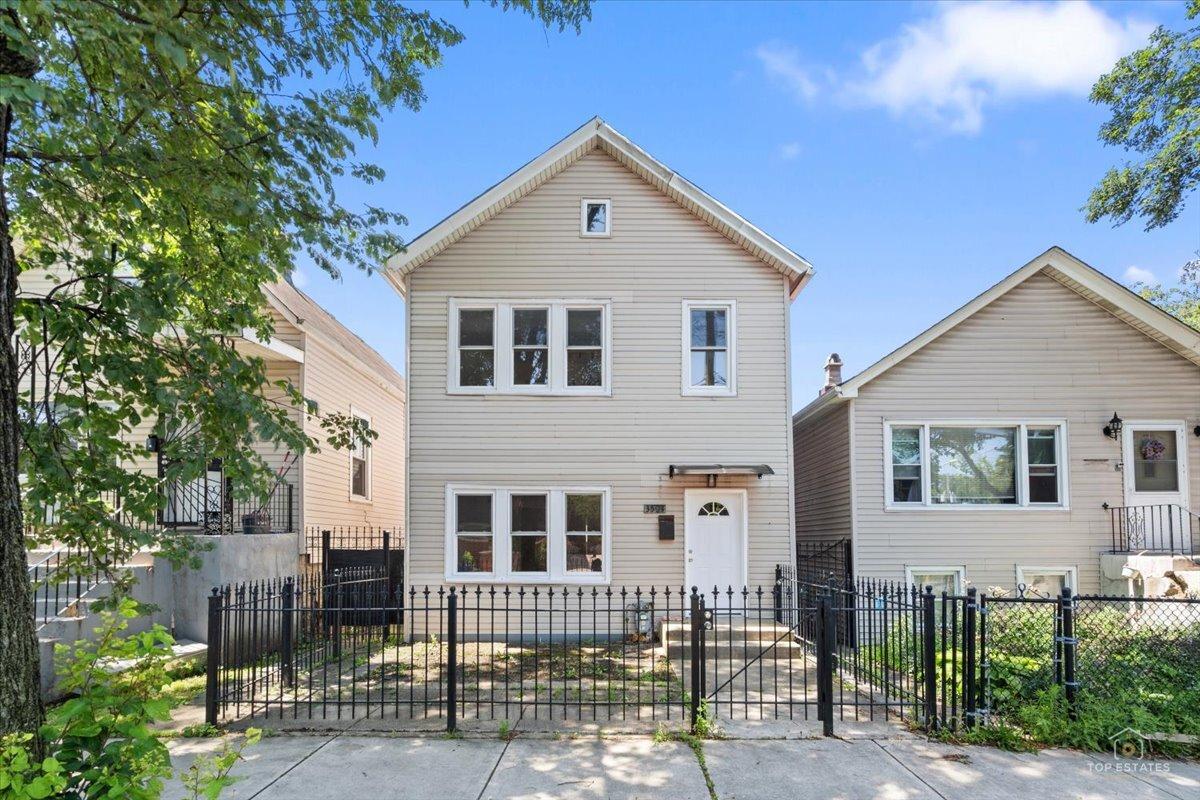 3504 S Maplewood Ave., Chicago, IL 60632
