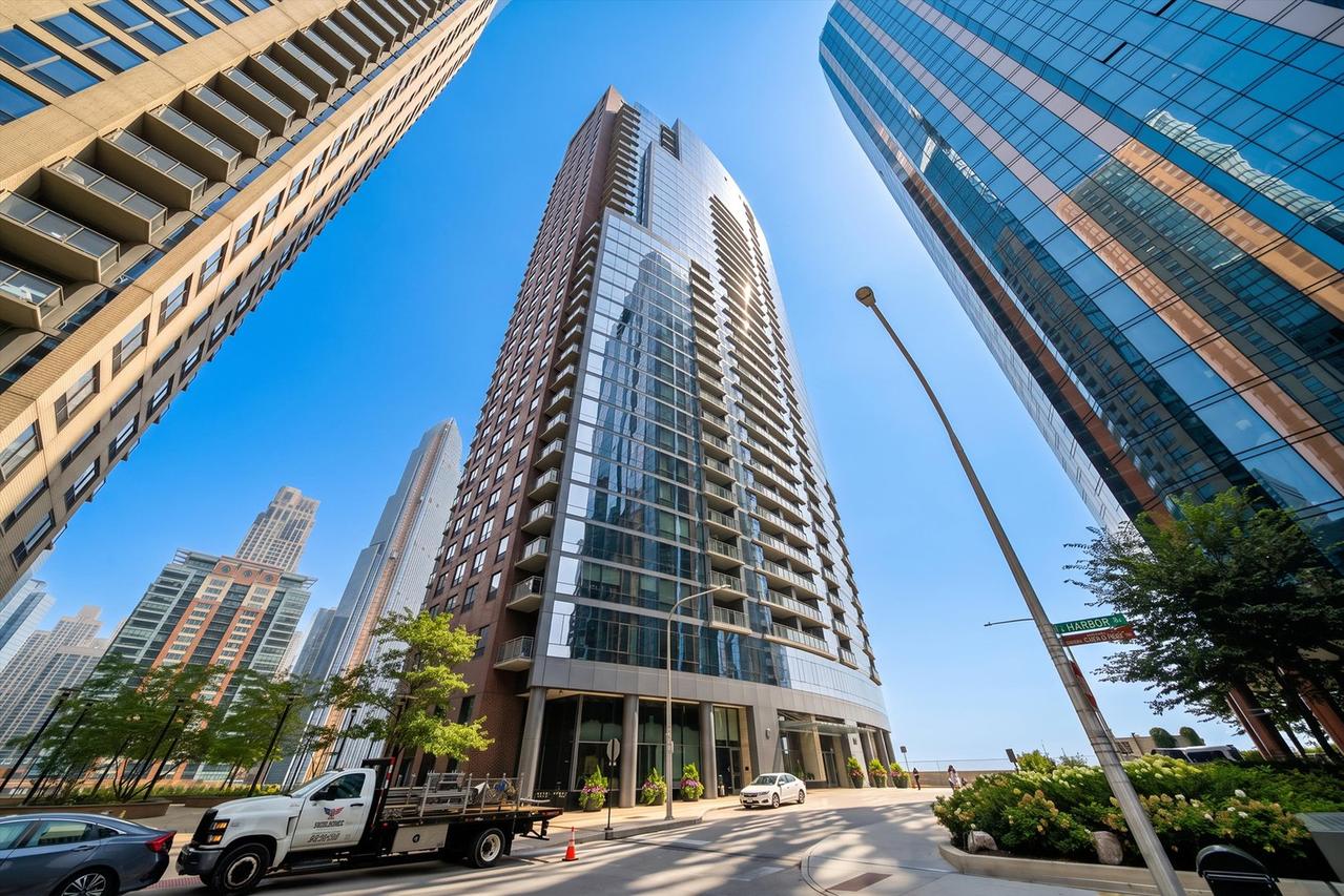 450 E Waterside Dr. #2605, Chicago, IL 60601