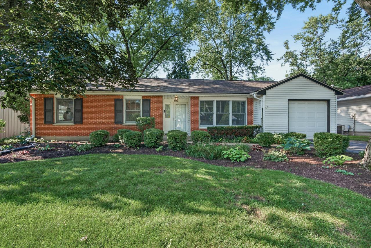701 W Maude Ave., Arlington Heights, IL 60004