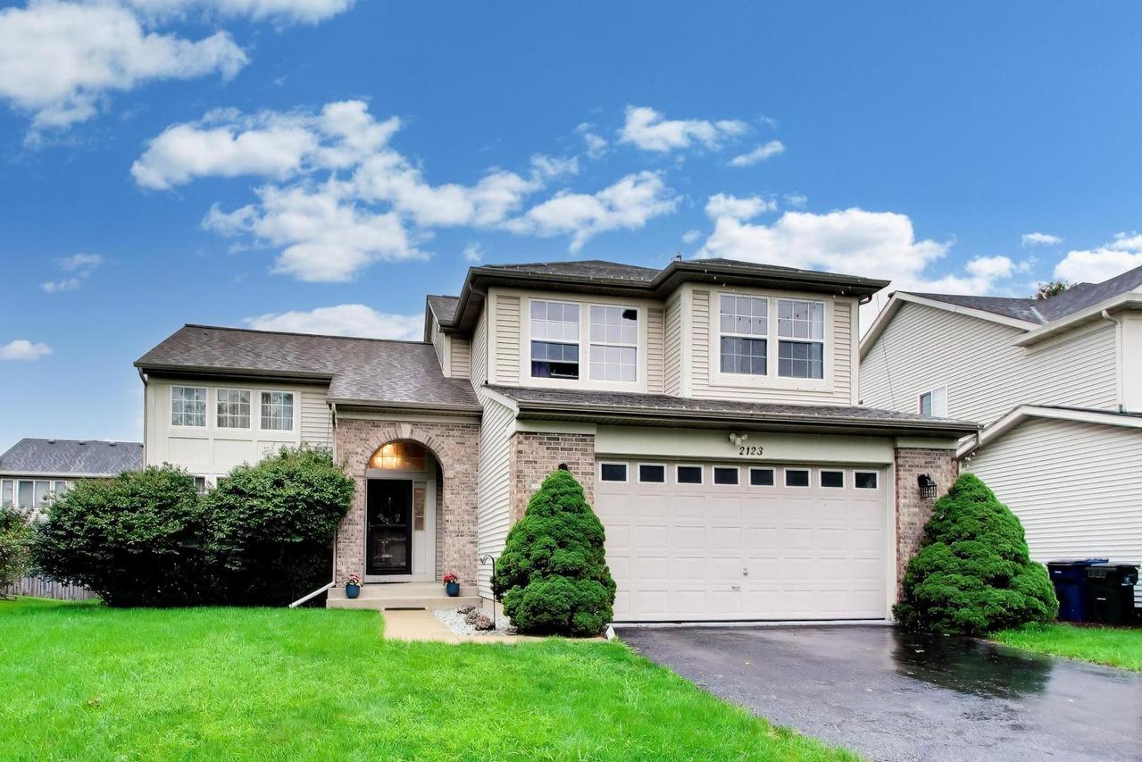 2123 Skylane Dr., Naperville, IL 60564