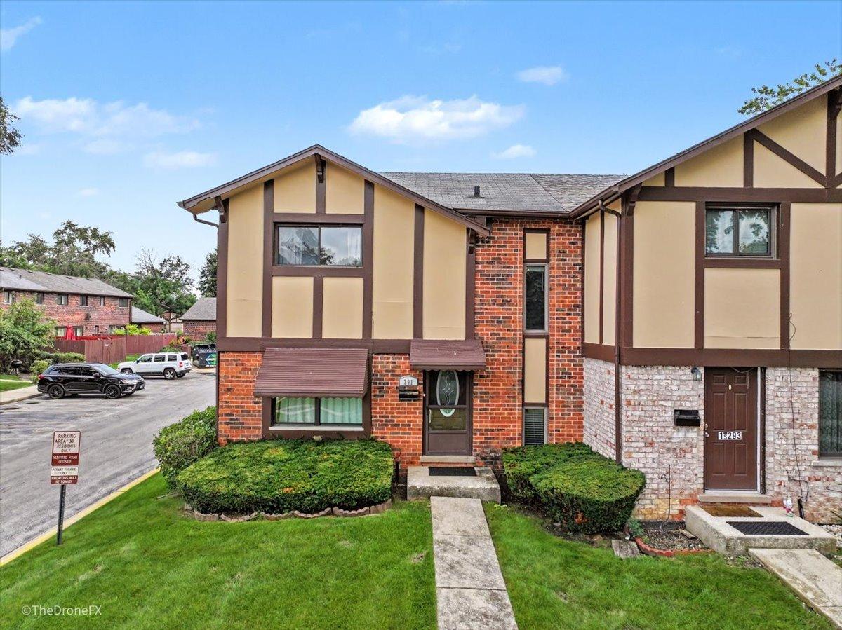 1S291 Michigan Ave., Villa Park, IL 60181