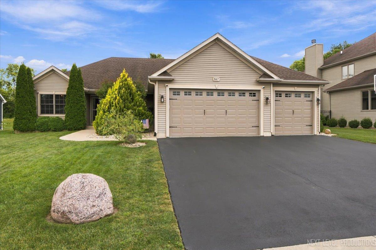 867 Greenfield Turn, Yorkville, IL 60560