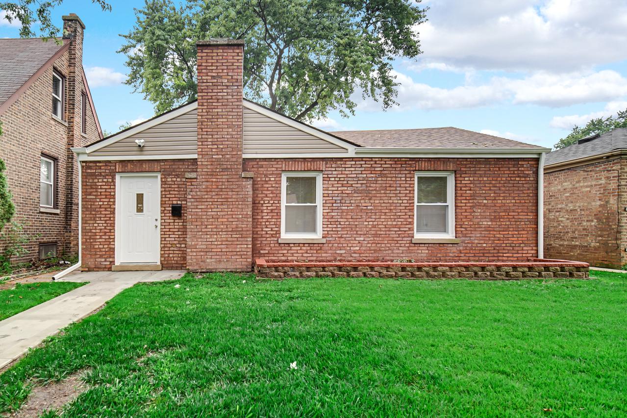 13706 S Atlantic Ave., Riverdale, IL 60827
