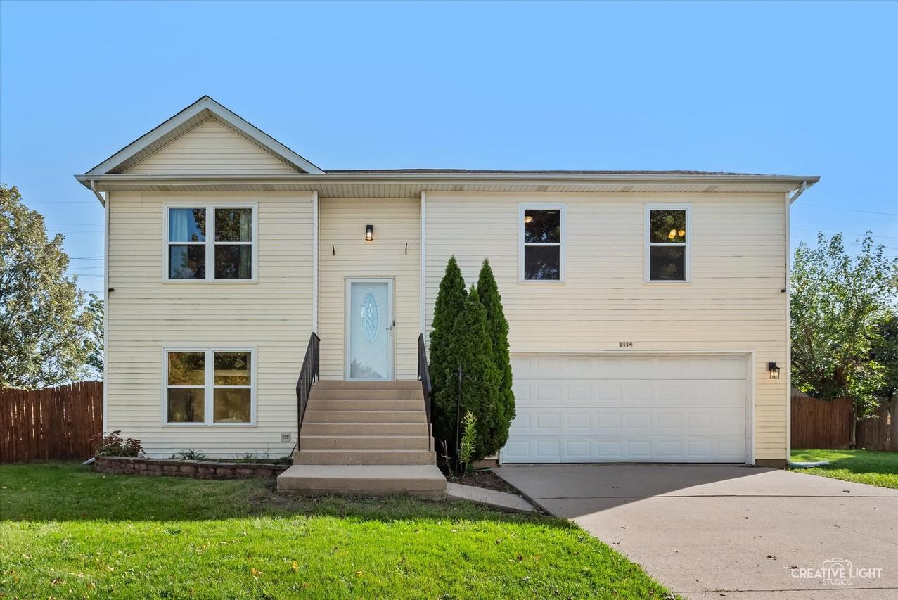 1114 Edgerton Dr., Joliet, IL 60431