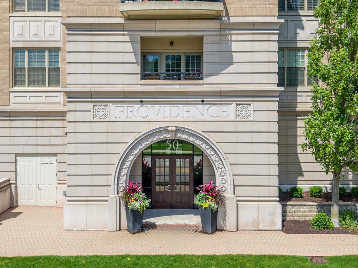 50 N Plum Grove Rd. #202E, Palatine, IL 60067