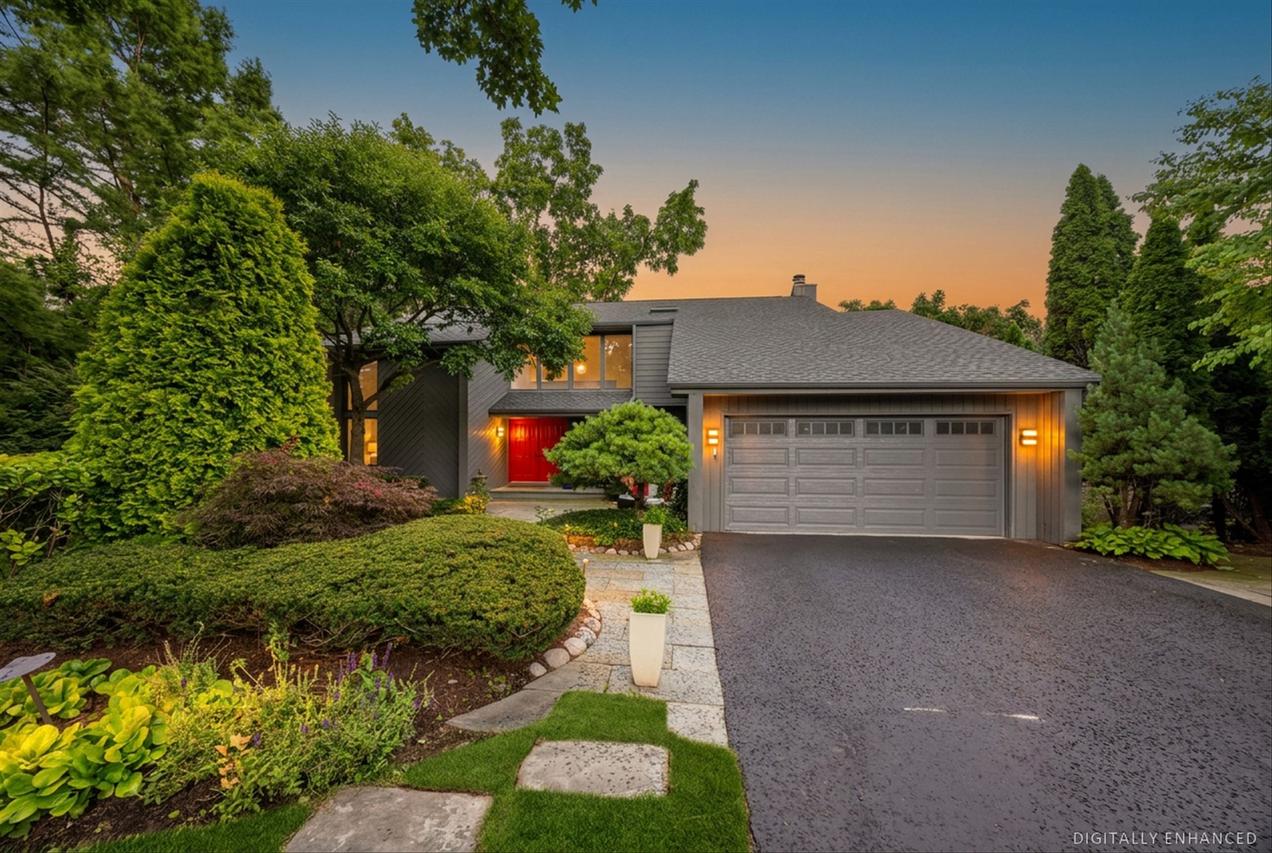 11515 Burr Oak Lane, Burr Ridge, IL 60527