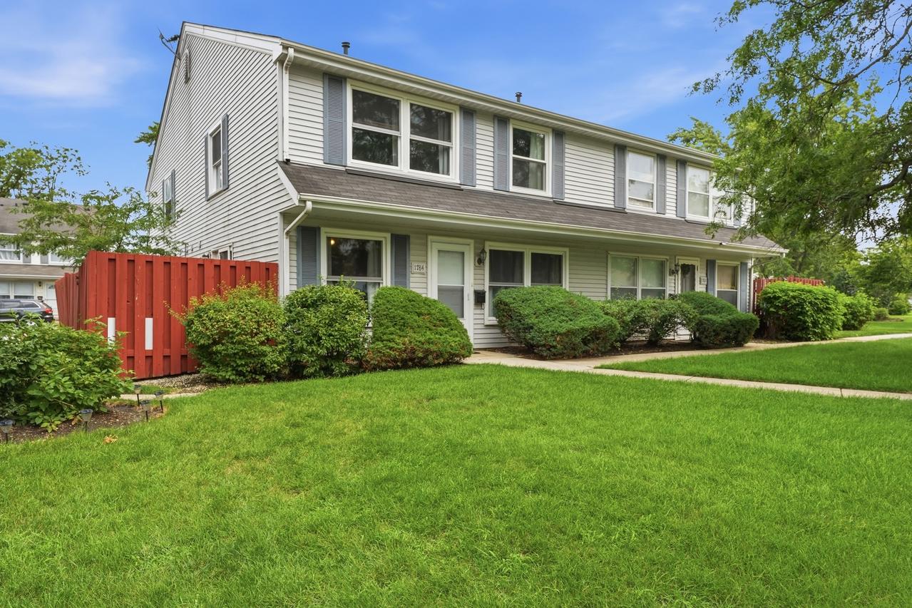1784 Queensbury Cir. #5714, Hoffman Estates, IL 60169