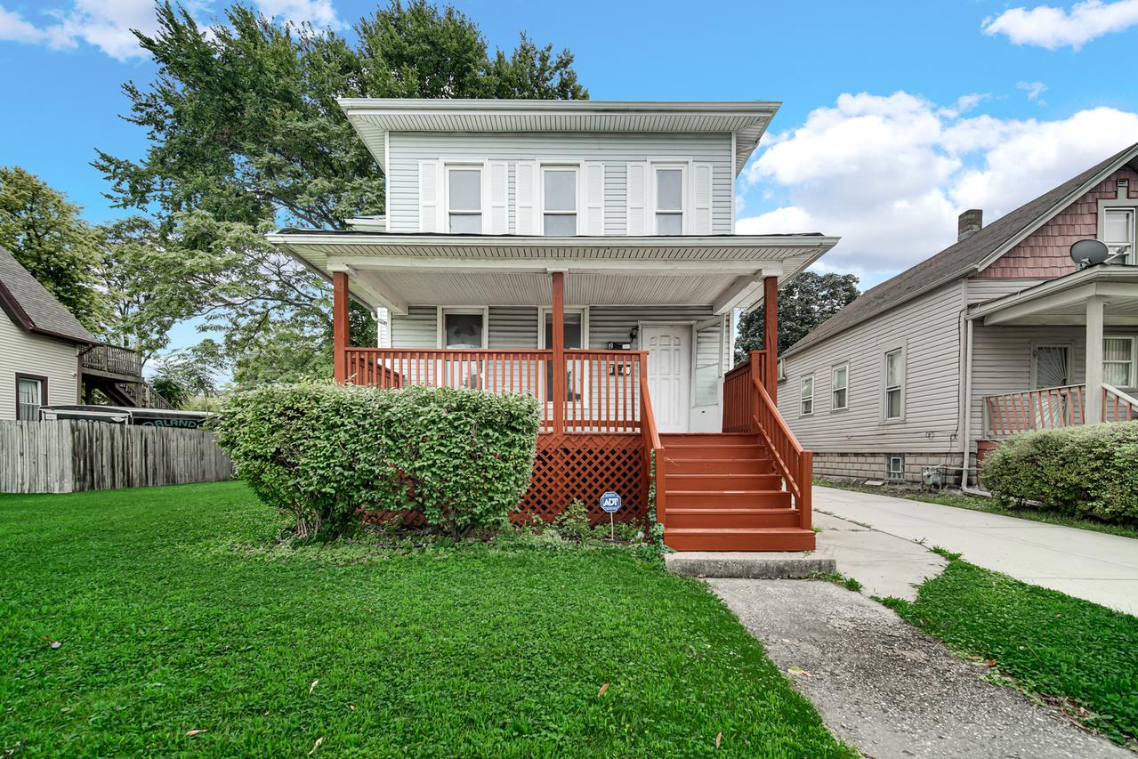 133 S 7th Ave., Maywood, IL 60153