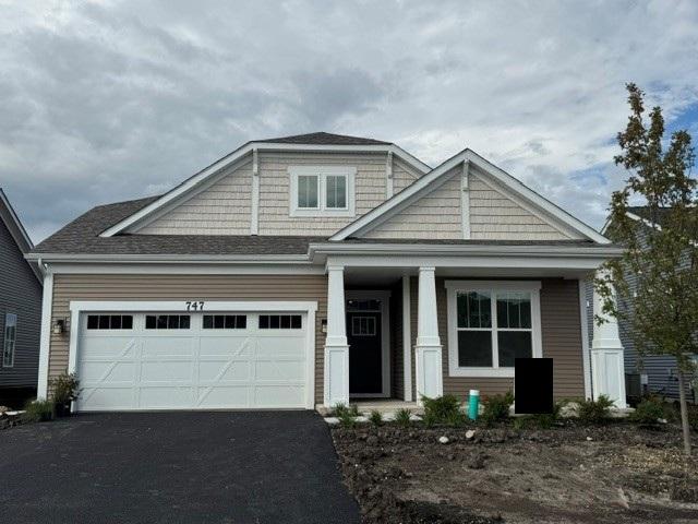 747 Alberta Ave., Oswego, IL 60543