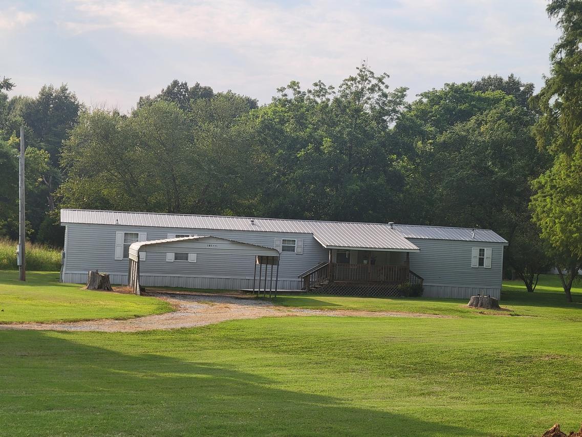 181 W Wall St., Ullin, IL 62992
