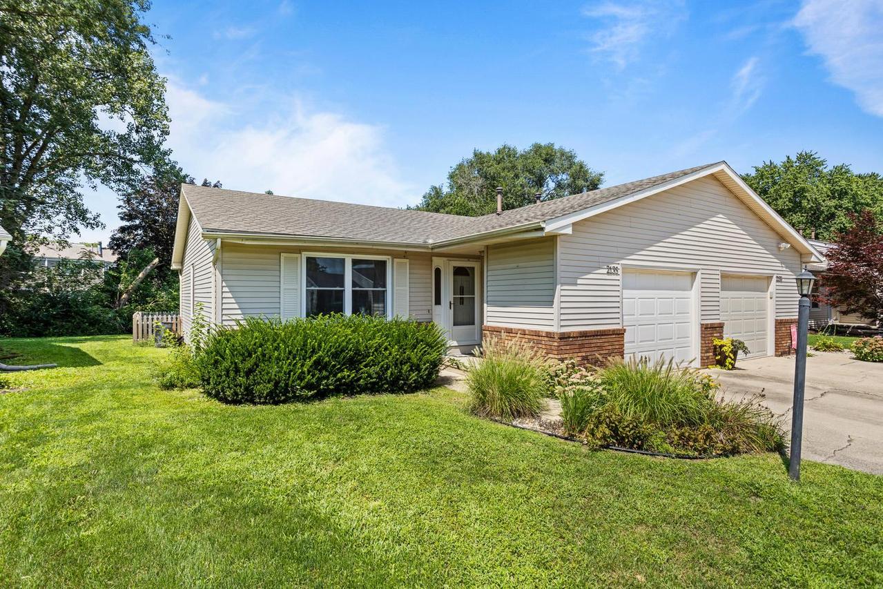 2135 Ivy Ct., Champaign, IL 61821