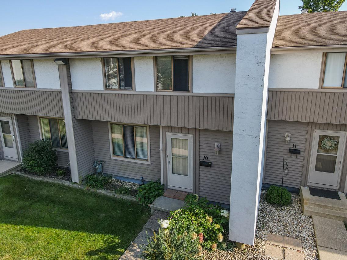 10 Briarcliff Ct., Bourbonnais, IL 60914