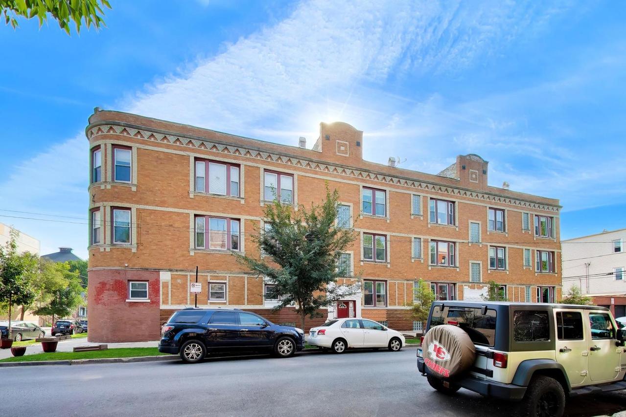 1351 N Washtenaw Ave. #1, Chicago, IL 60622