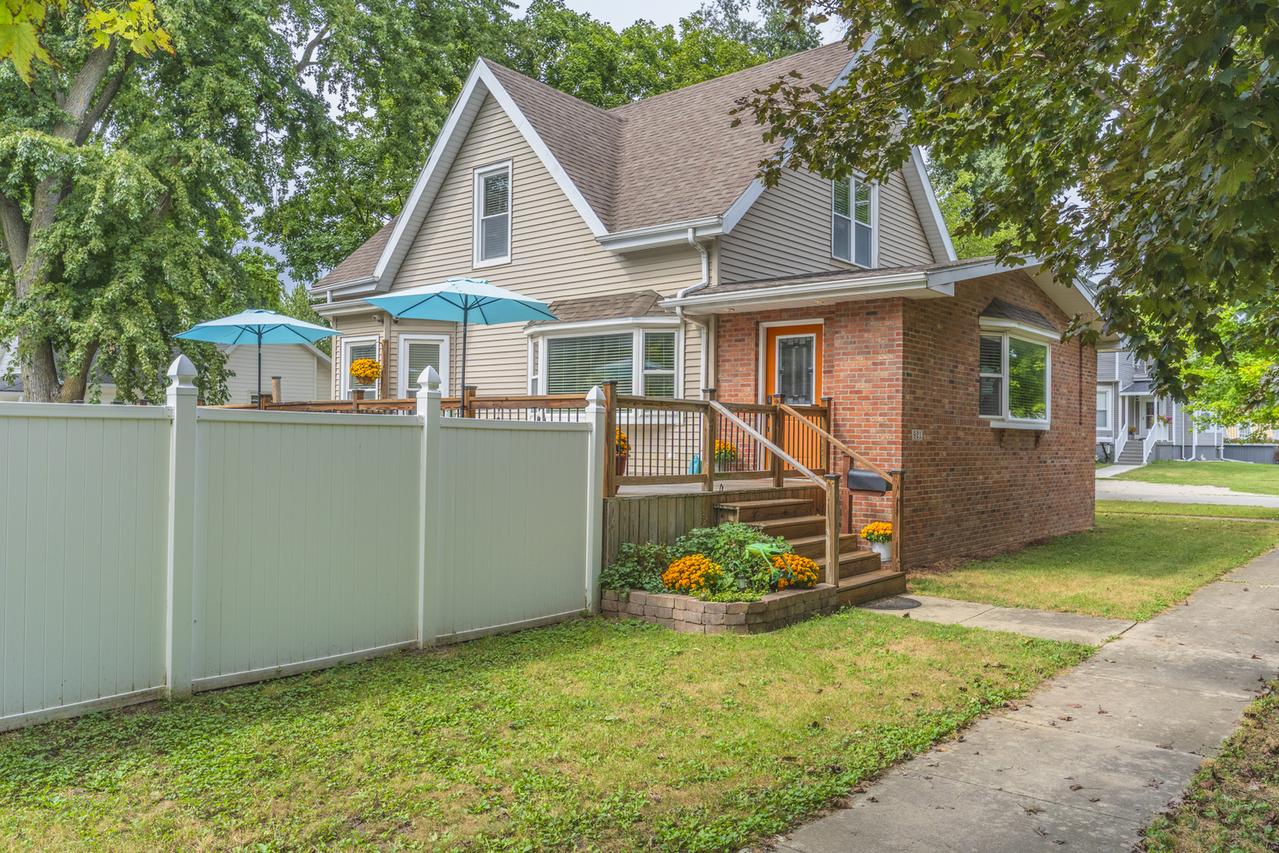 921 N Plum St., Pontiac, IL 61764