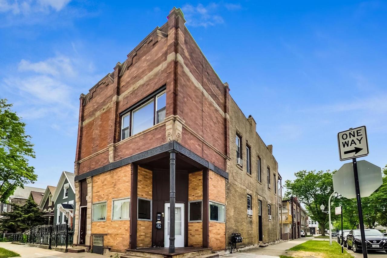 3600 S Winchester Ave., Chicago, IL 60609