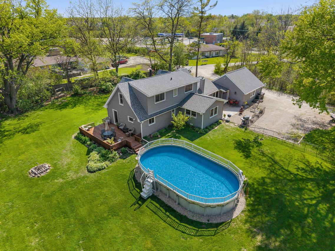 1080 Cardinal Dr., Lake Zurich, IL 60047