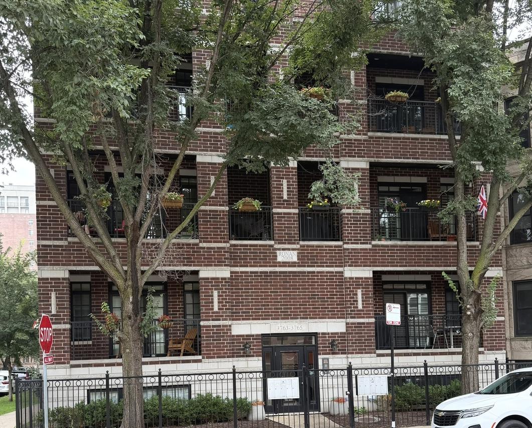3763 N Wilton Ave. #GS, Chicago, IL 60613