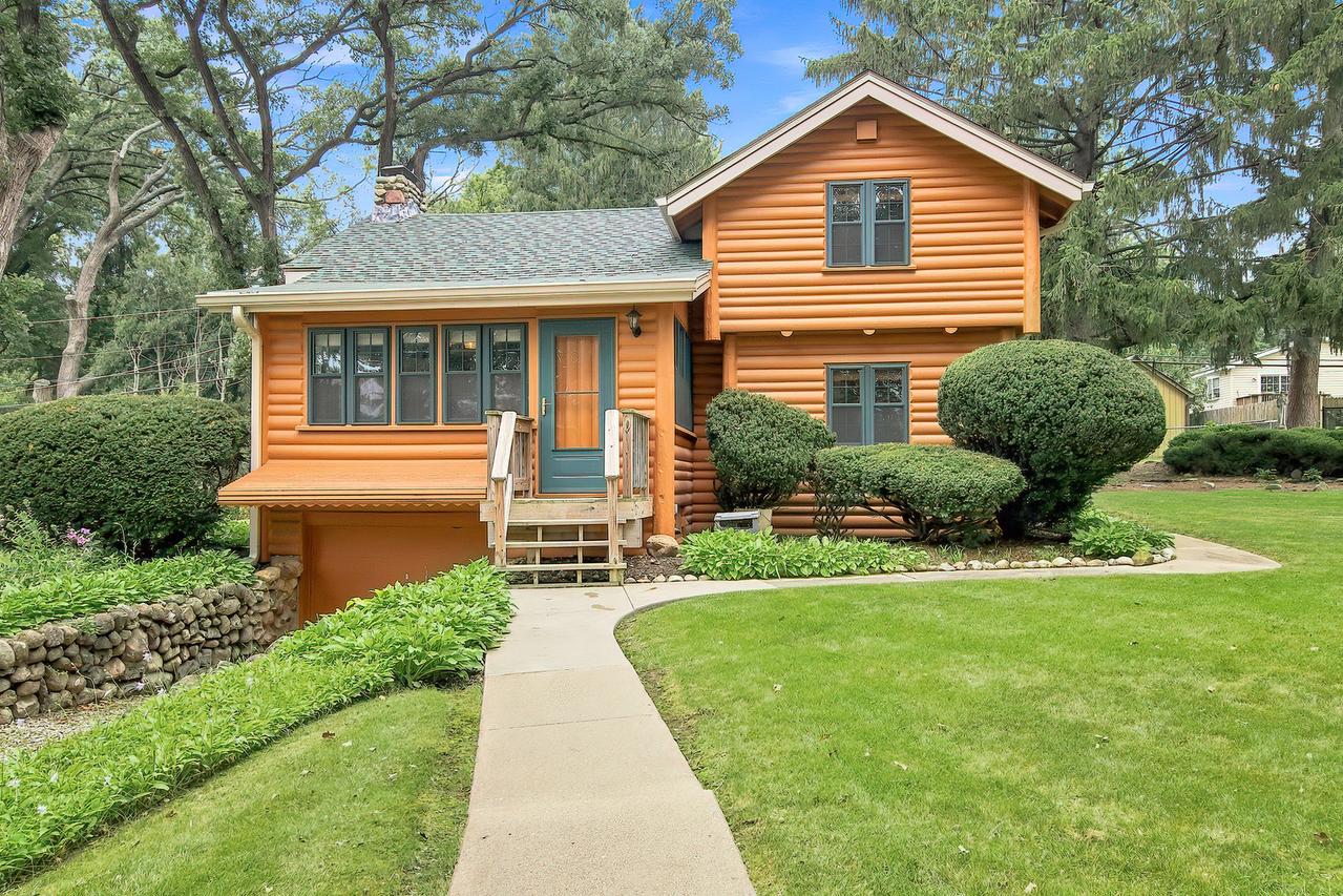7706 Arbor Rd., Wonder Lake, IL 60097