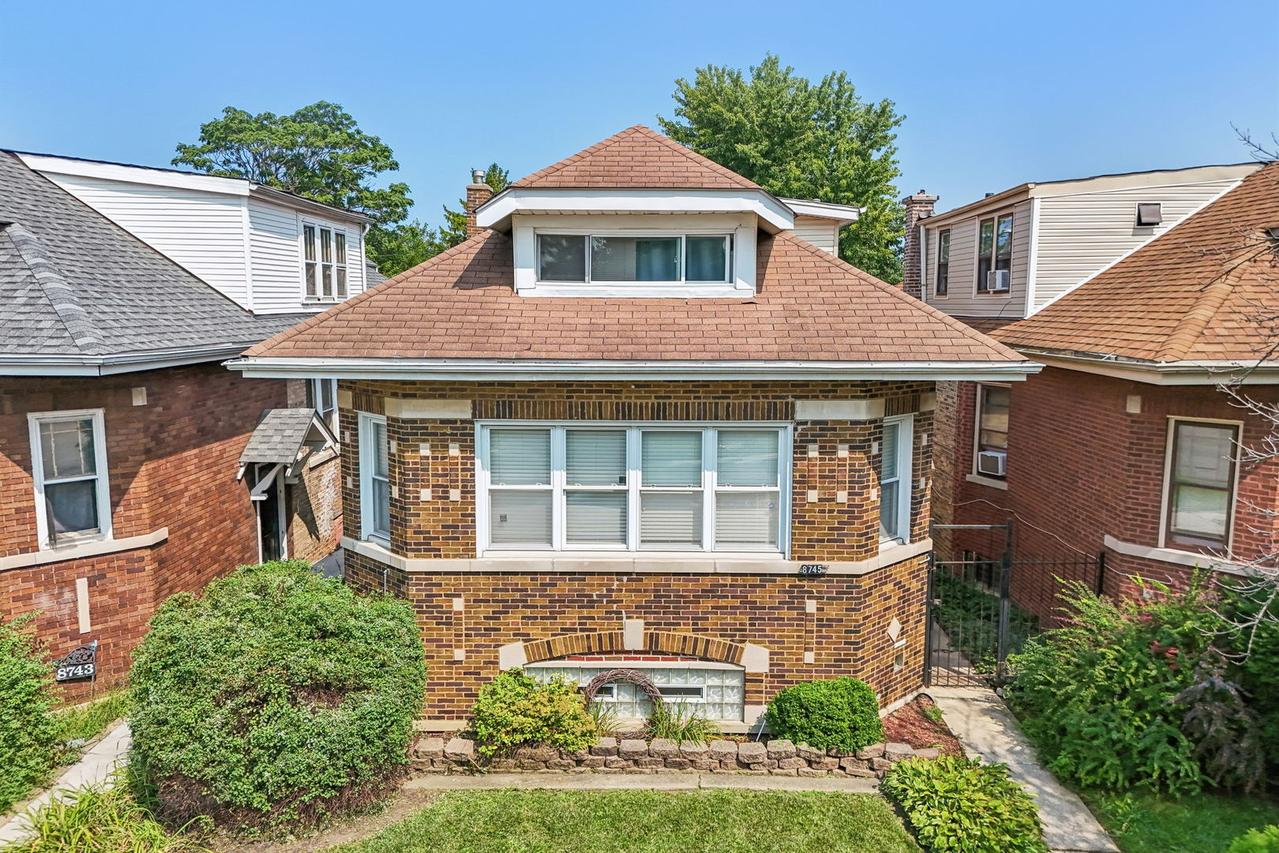 8745 S Sangamon St., Chicago, IL 60620