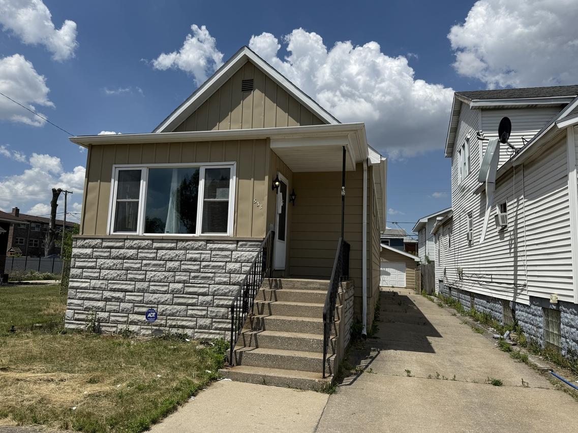 538 Ingraham Ave., Calumet City, IL 60409