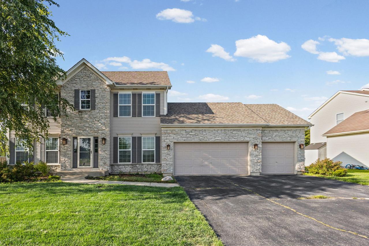 435 Shadow Wood Dr., Yorkville, IL 60560