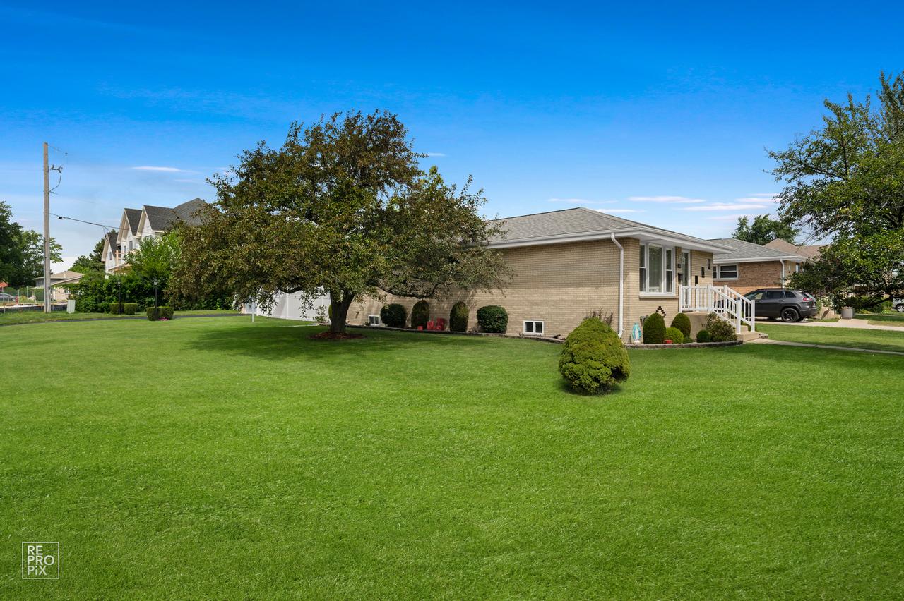 444 S Prospect Ave., Itasca, IL 60143