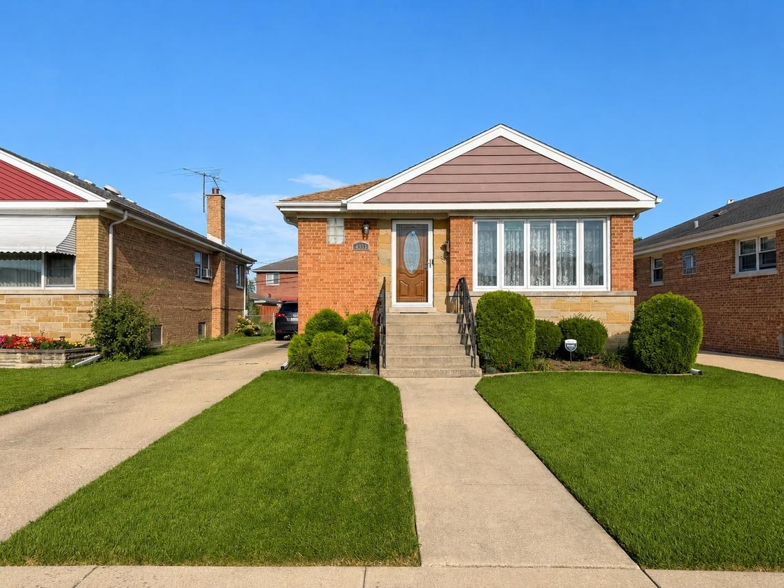 4333 N Oleander Ave., Norridge, IL 60706