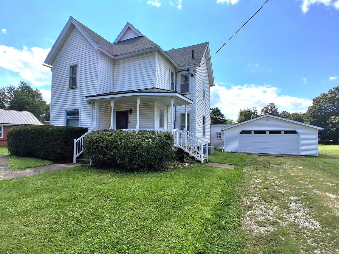 305 Hodgson St., Lafayette, IL 61449