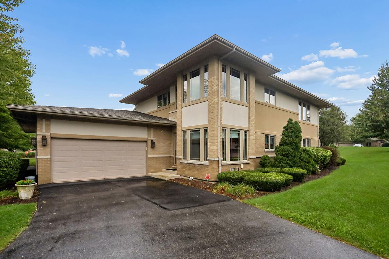 20467 Falling Water Cir., Frankfort, IL 60423