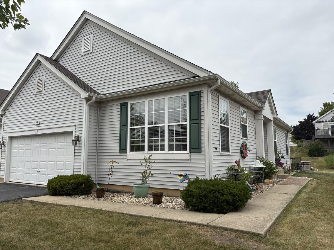 5 E Hague Dr., Antioch, IL 60002