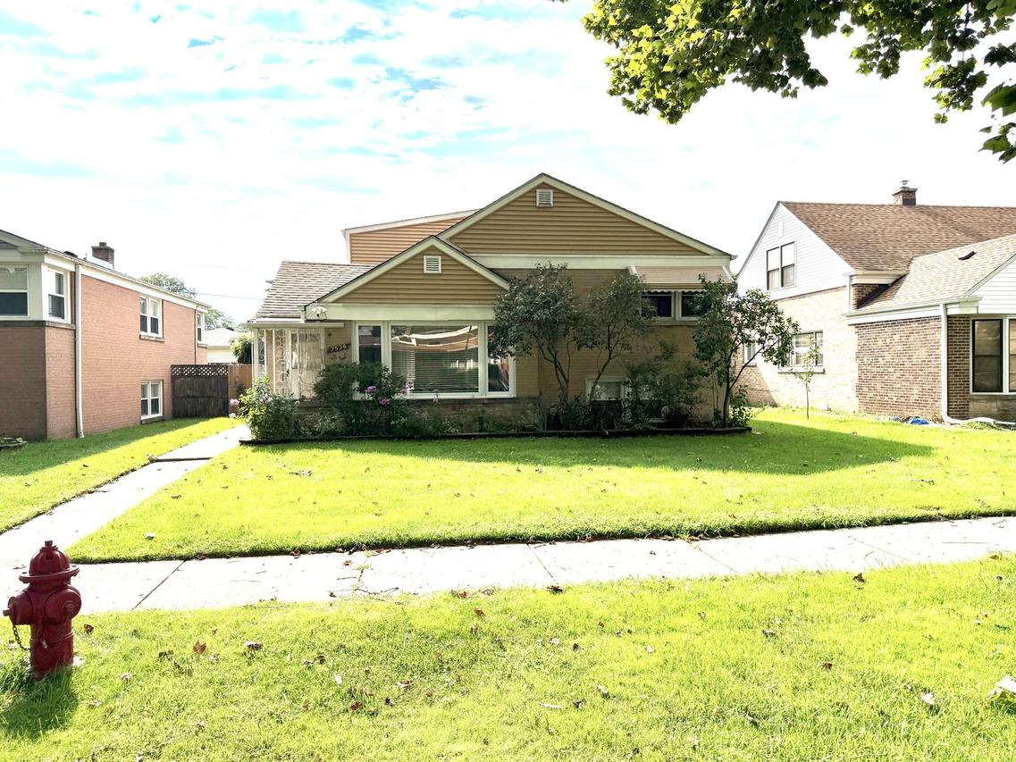 7536 Kildare Ave., Skokie, IL 60076